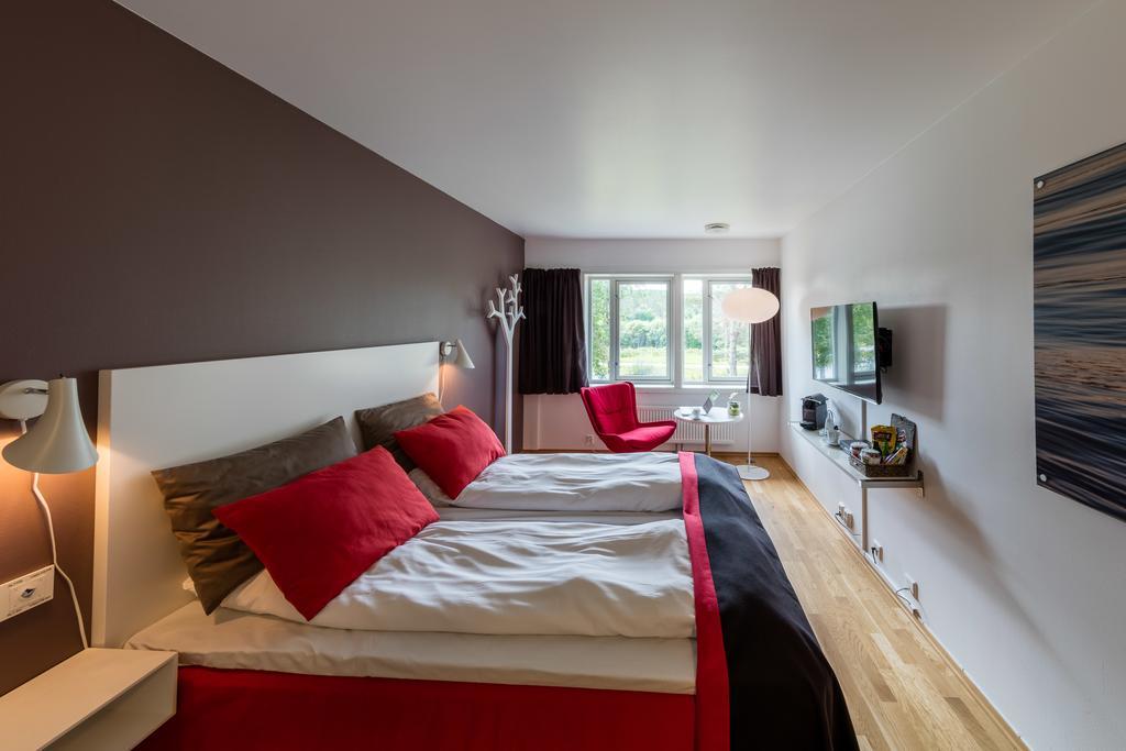 Dolmsundet Hotell Hitra Melandsjøen المظهر الخارجي الصورة